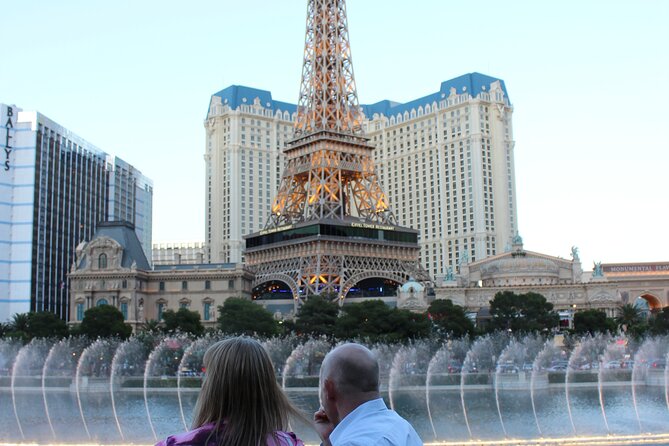 1.5-Hour Las Vegas Strip Limo Tour with Champagne and Photo Stops - Pickup, timing, and how to avoid the most common stress