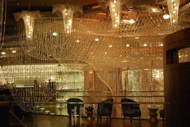 1.5-Hour Las Vegas Strip Limo Tour with Champagne and Photo Stops - Who makes it feel personal: Jason, plus the human details