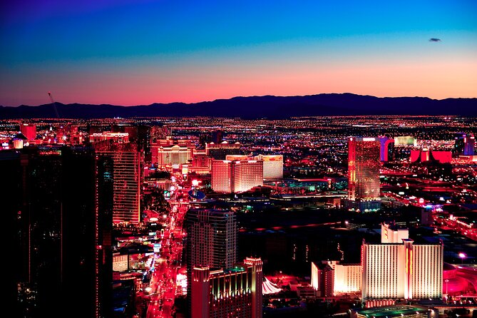 1.5-Hour Las Vegas Strip Limo Tour with Champagne and Photo Stops - When Foundation Room is the goal (and when it might not be)
