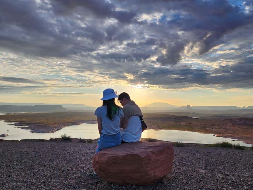 1-Day Grand Canyon Tour from Las Vegas: Stargazing & Sunrise - Lake Powell viewpoint time: a breather between big red rock hits