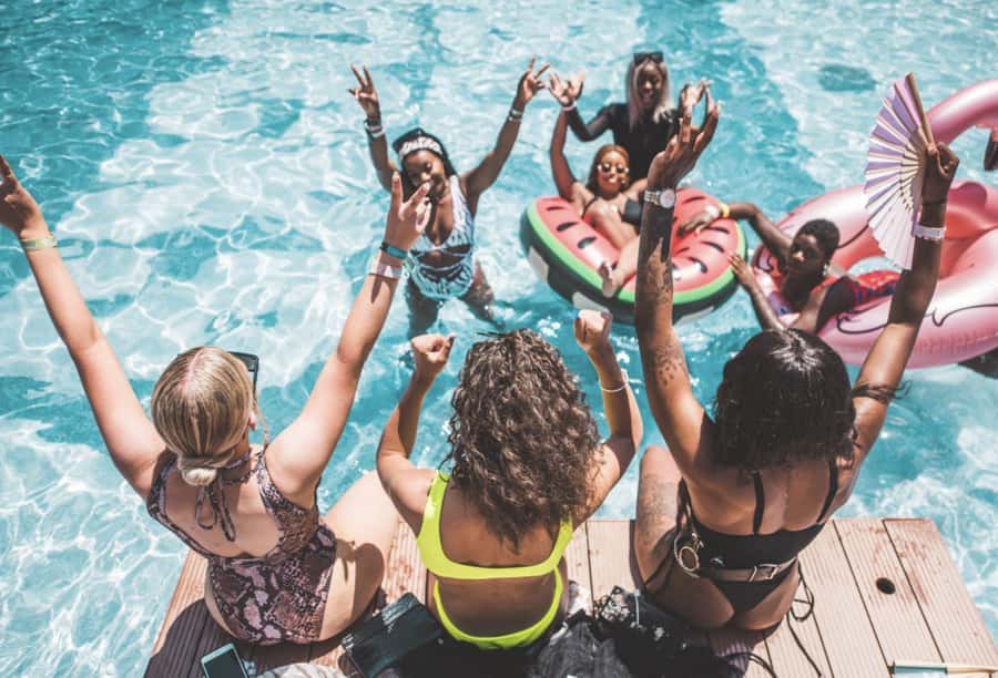 #1 Vegas Pool Crawl with Party Bus, Free Drinks & VIP Entry - Dayclub Stop 1: Your First Pool Entry Without the Line Fight