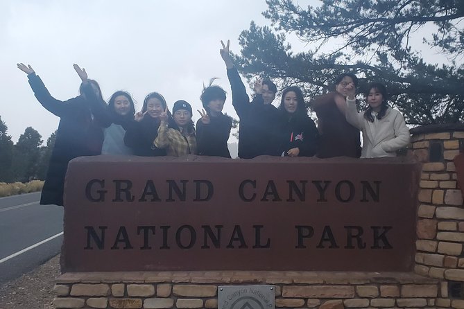 2 Day Grand Canyon, Bryce, Zion, Horseshoe Bend, Antelope Tour - Day 2: Lower Antelope Canyon with a Navajo guide