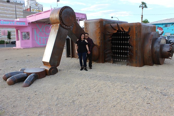 2-Hour Fremont Walking Tour with Photos and Champagne - Price and what you’re getting for $119