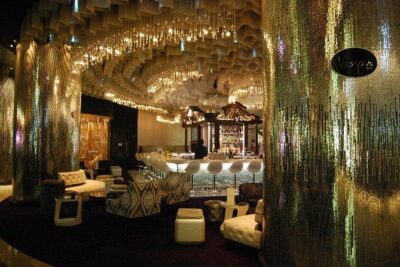 2-Hour Vegas Strip Walking Tour with Photos,Champagne & Vintage Vegas Goody Bags - New York–New York start: tub hunt, chocolate, and Statue of Liberty vibes