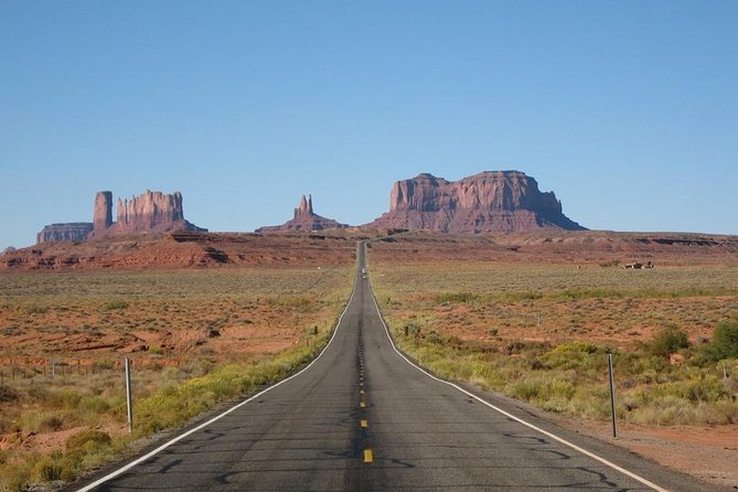 7-Day: Zion, Bryce, Monument Valley, Arches and Grand Canyon Tour - Monument Valley: a Navajo Jeep tour that’s more than a scenic detour