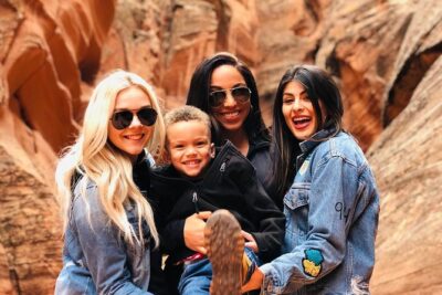 Antelope Canyon and Horseshoe Bend Small Group Tour from Vegas - Horseshoe Bend: The Short Walk That Feels Like a Cliffside Secret