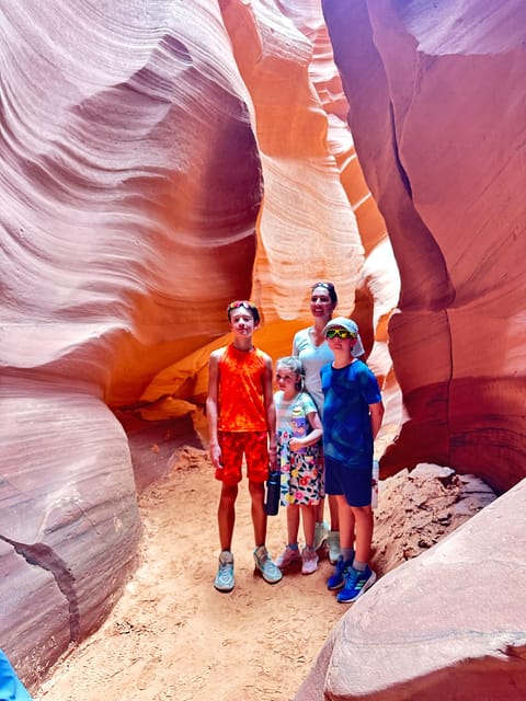 Antelope Canyon and Horseshoe Bend Vip small group tour - Lake Powell Scenic View Stop: What You Get in the Short Window
