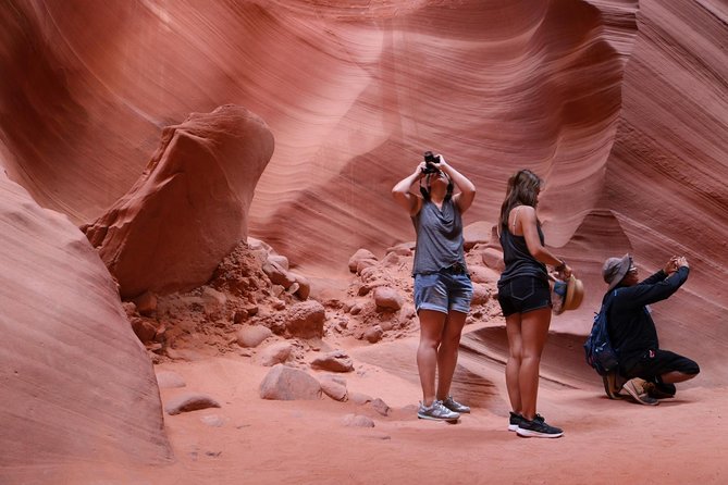 Antelope Canyon Luxury Private Tour from Las Vegas - Horseshoe Bend: The Big View Stop With a Short Walk