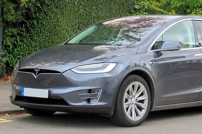 Arrival Private Transfer from Las Vegas Airport to Las Vegas by electric vehicle - The Tesla X (Or Similar EV) Ride to the Strip