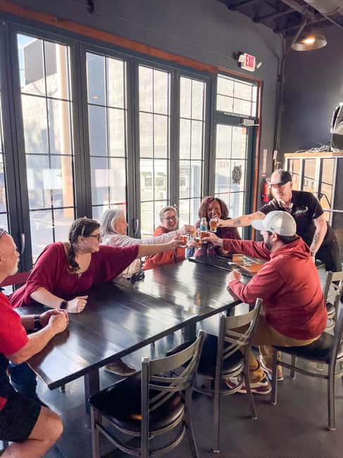 Art & Ale: Explore Vegas’ Arts District & Brewery Row - Antique Alley Mall: vintage and collectibles in one practical stop