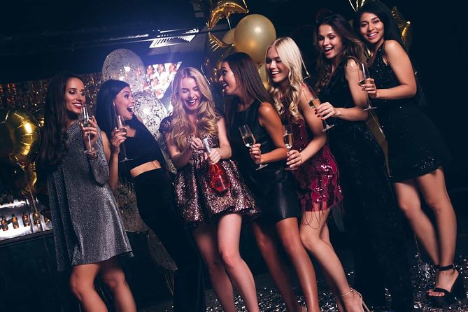 Bachelorette Party Club Crawl - The luxury party bus: open bar, sound, and the practical part