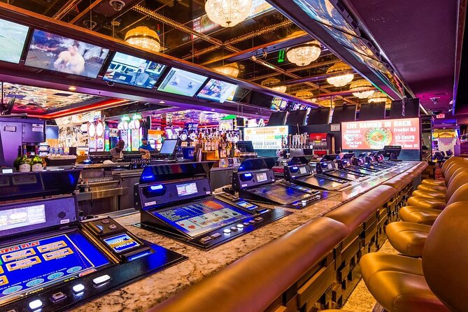 Bars Unknown: Las Vegas Strip Bar Crawl - LINQ Promenade Break: High Roller, People-Watching, and Easy Detours