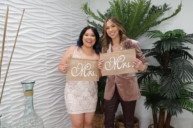 Basic Vow Renewal Ceremony Package - A 45-Minute Vow Renewal in the Right Las Vegas Setting
