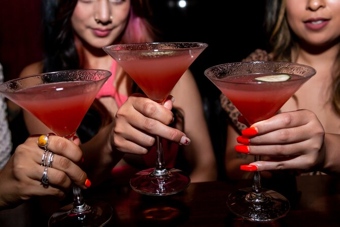 Best Bars on Fremont: Happy Hour and Hidden Gems - Stop 1 at Sand Dollar Lounge: a live-music start with Vegas origin stories