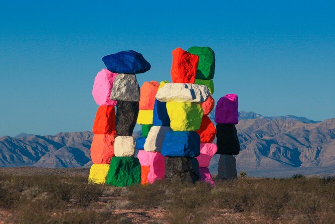 California Desert, Red Rock Views and Seven Magic Mountains - Why the Red Rock Canyon drive feels easier than going solo
