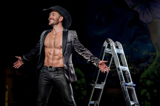 Chase Brown’s Vegas Country at Notoriety in Las Vegas - Chase Brown’s Vegas Country: what you’re really buying