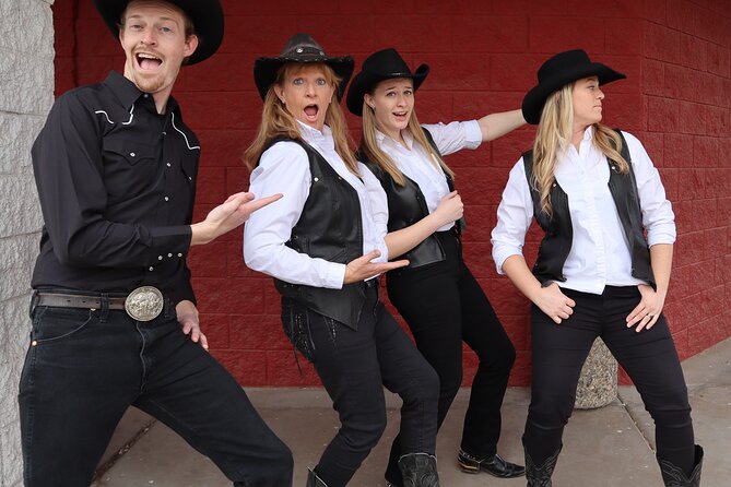 "Cue the Country" show & dinner at Firelight Barn in Henderson - Firelight Barn Western Dinner Show in Henderson: What You’re Really Buying