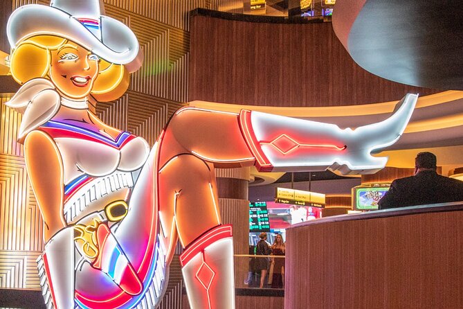 Daytime Downtown Las Vegas Walking Tour - The D Casino stop: a mix of new and old