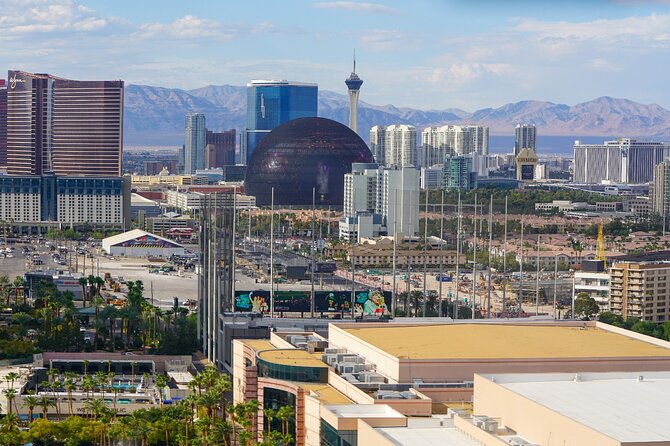 Daytime Hoover Dam and Las Vegas Strip Helicopter Flight - Pace, Comfort, and Small-Group Reality (35 Minutes, Max 15)