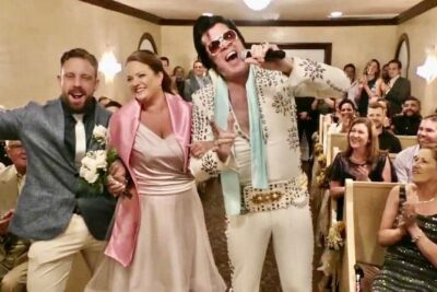 Elvis Themed Wedding or Vow Renewal at Graceland Wedding Chapel - The limo ride to the chapel: your pre-ceremony warm-up