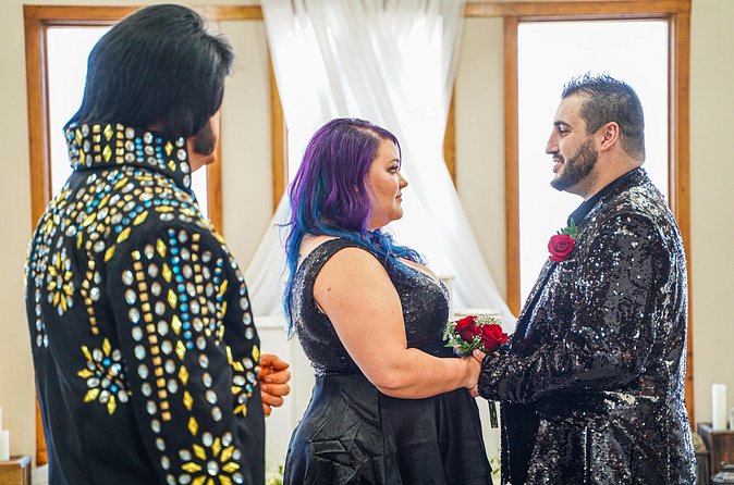 Elvis Wedding at The Little Vegas Chapel including Limousine Transportation - Bouquet and boutonniere: the included details that photograph well