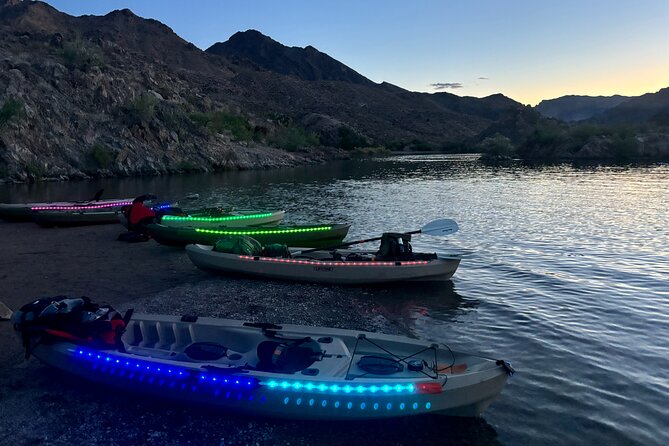 Emerald Cave Sunset Glow Kayak Tour: 3 Caves, Wildlife & Lights - Willow Beach meeting point and the 3:00 pm sunset rhythm