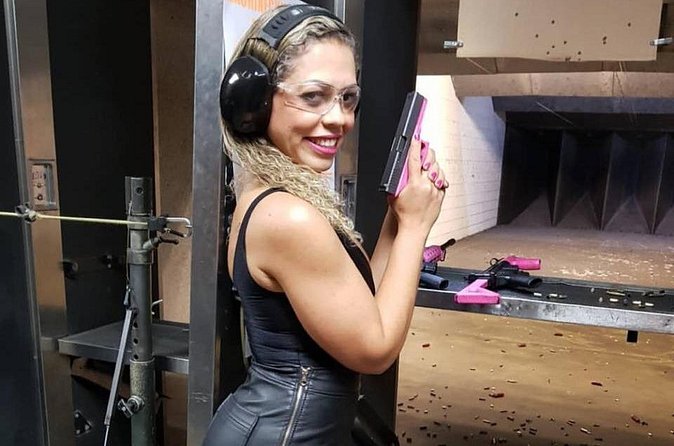 Femme Fatale Shooting Experience in Las Vegas - Before you shoot: waivers, gear, and getting set up in a clean indoor lounge
