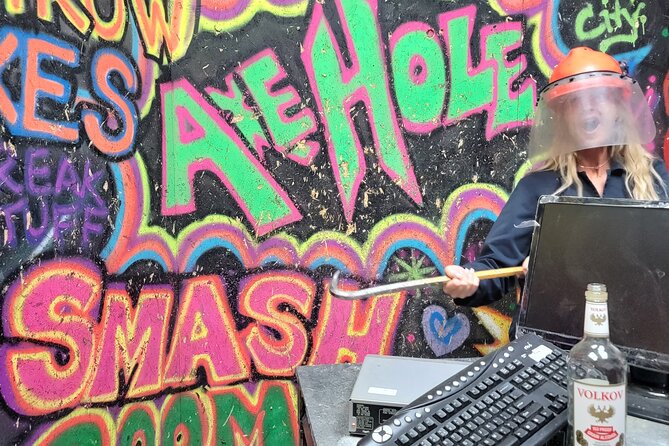Fremont Street Smash Room: Rage & Destroy Experience - Who This Is Best For (and Who Might Feel It’s Not)