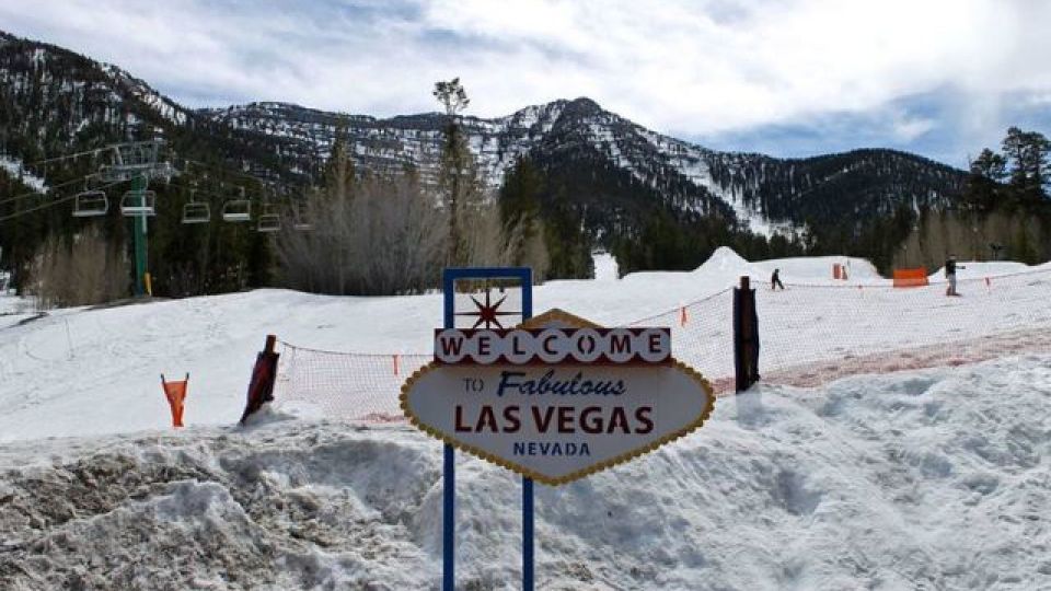 From Las Vegas: Day Trip to Mount Charleston Resort - Winter Reality Check: Snow Views and Cooler Conditions