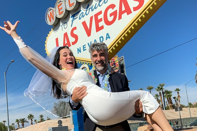 Get Married at the Fabulous Las Vegas Sign + Photos - Best Fit: Who Should Book This Las Vegas Sign Experience