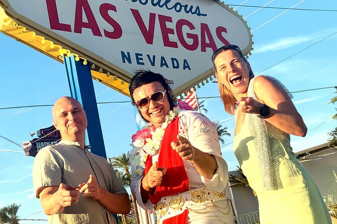 Get Married: Elvis Wedding + Las Vegas Sign + Photography - Key things that make this Elvis Vegas wedding practical