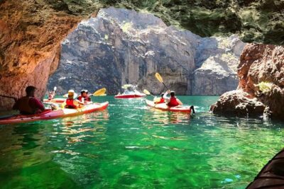 Grand Canyon Helicopter Flight with Emerald Cave Kayak Tour - How the Included Lunch and Water Help You Actually Enjoy the Day