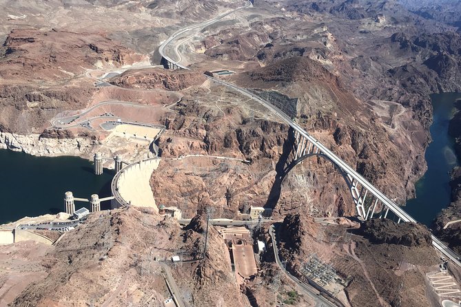 Grand Canyon Helicopter Flight with Sunset Valley of Fire Landing - Grand Canyon West and the Colorado River: the moment the scale hits