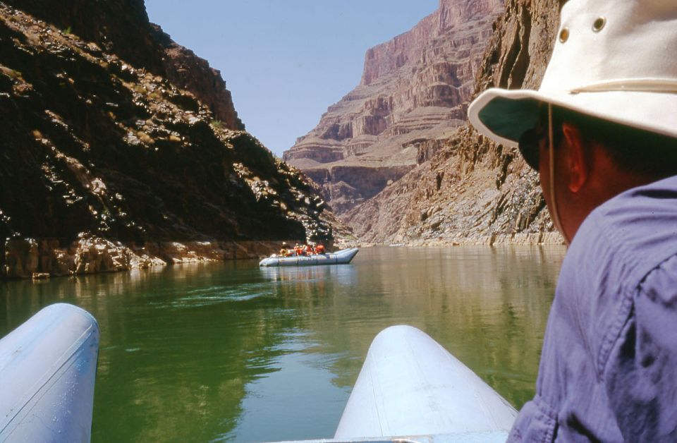 Grand Canyon Helicopter Tour with Black Canyon Rafting - Timing in Winter: Why Wednesday and Saturday Can Change Your Plan