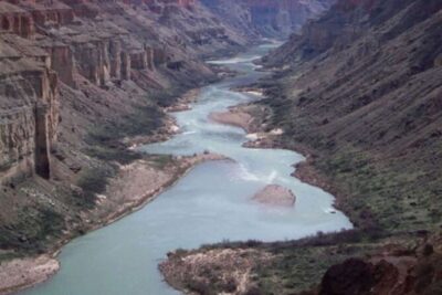 Grand Canyon/Route 66 Journey to the Bottom - Peach Springs and the Grand Canyon bottom: what two hours really means