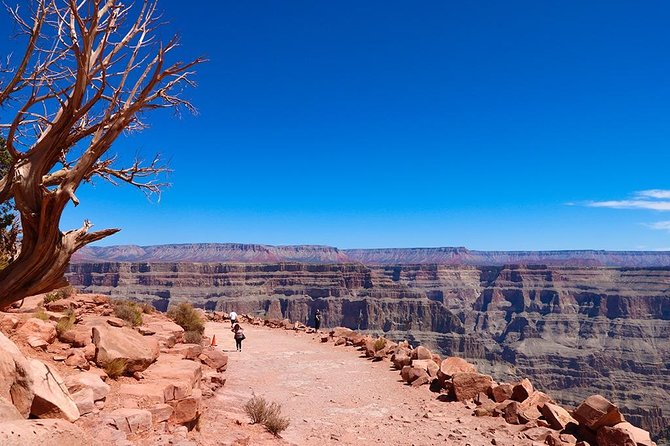 Grand Canyon West Luxury Private Tour from Las Vegas - Helicopter and Colorado River Boat Ride: The Big Upgrade for Scale and Drama
