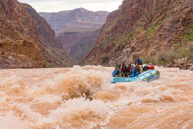 Grand Canyon White Water Rafting Trip from Las Vegas - Lunch, Snacks, and Staying Comfortable in Hot and Cold Water