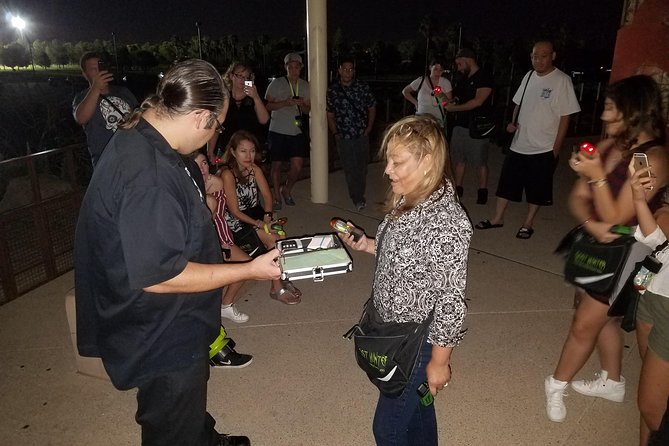 Haunted Vegas Tour and Ghost Hunt in Las Vegas - Pizza, pacing, and walking comfort in a 2.5-hour night tour