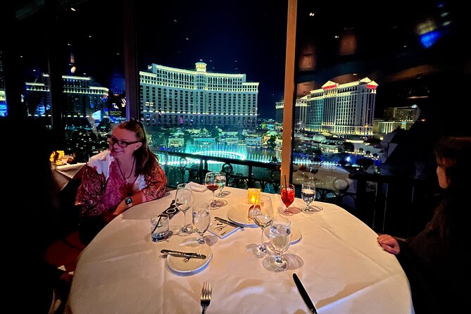 Helicopter Flight of the Las Vegas Strip with Eiffel Tower Dinner - Photo keepsake, special-occasion extras, and how to get the best out of your seats