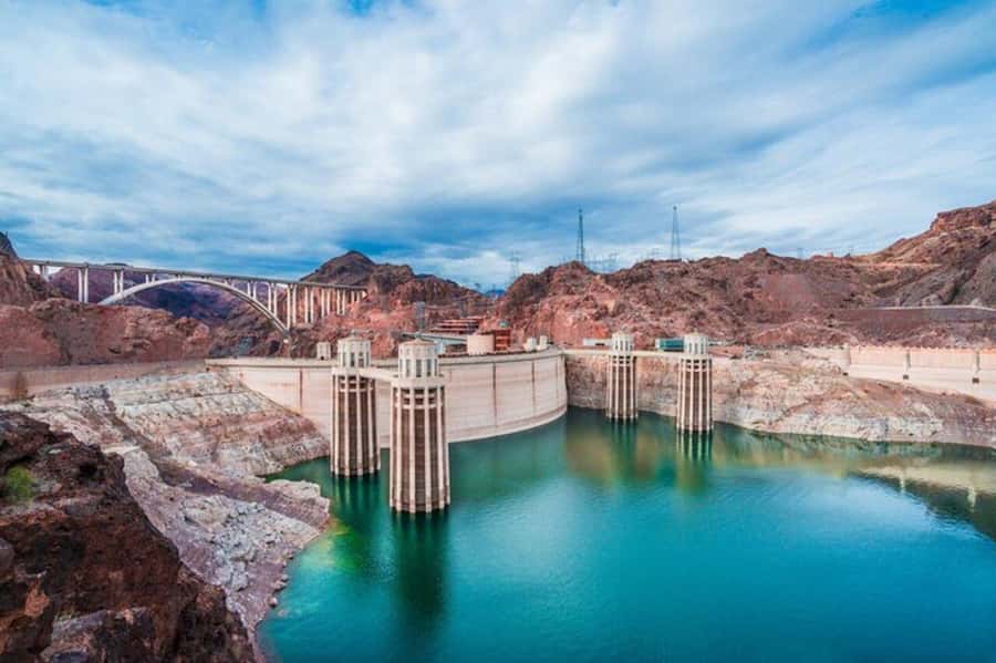 Hoover Dam and Red Rock Canyon Combo Tour - Red Rock Canyon and Calico Hills: Views Plus Real Geology