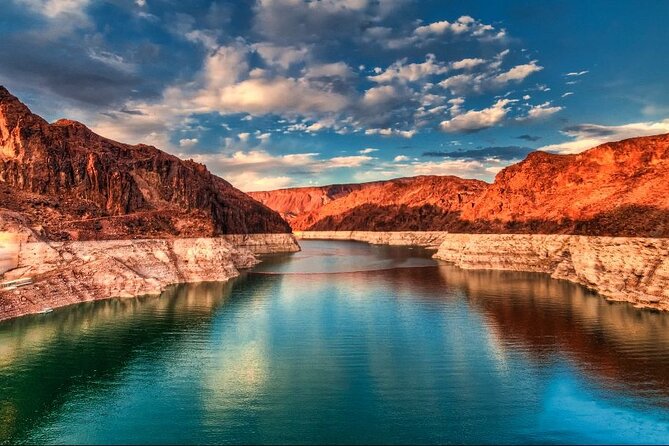 Hoover Dam Power Plant tour - Small-Group Size: The Difference Between Facts and Answers