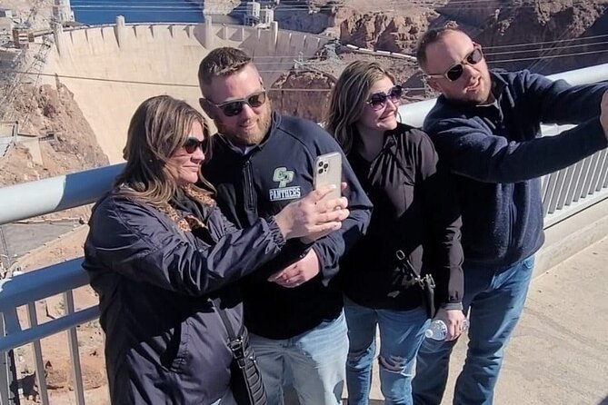 Hoover Dam Private Tour BY Luxury SUV - Snacks, umbrellas, and the day-trip comfort factor