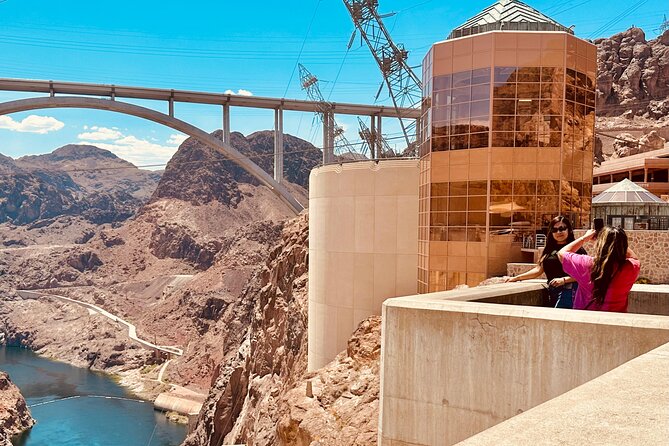 Hoover Dam Small Group Express Tour from Las Vegas - Stop 4: Hemenway Park and the bighorn sheep moment