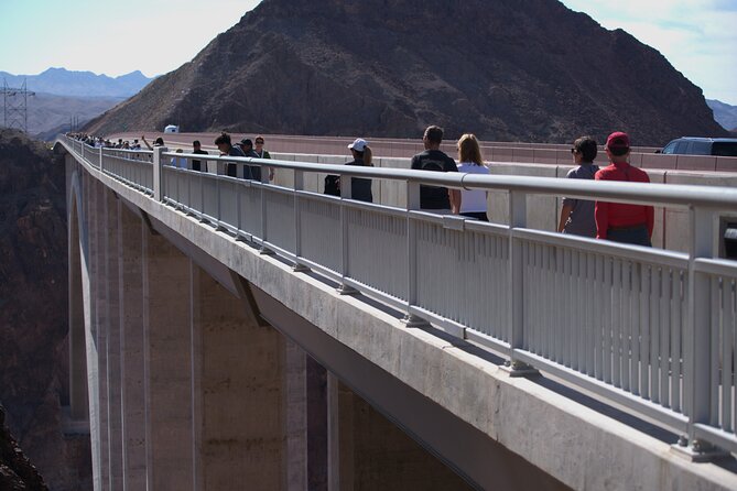 Hoover Dam Walk & Emerald Cave Kayak Combo with Lunch - Lunch on a calm canyon beach: planned downtime that feels earned