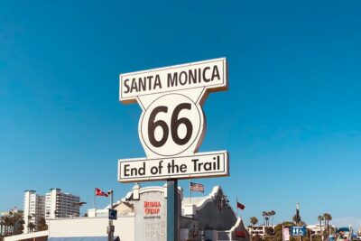 L.End to end: Your unforgettable day in California - Griffith Observatory: skyline photos and the Hollywood sign moment (40 minutes)