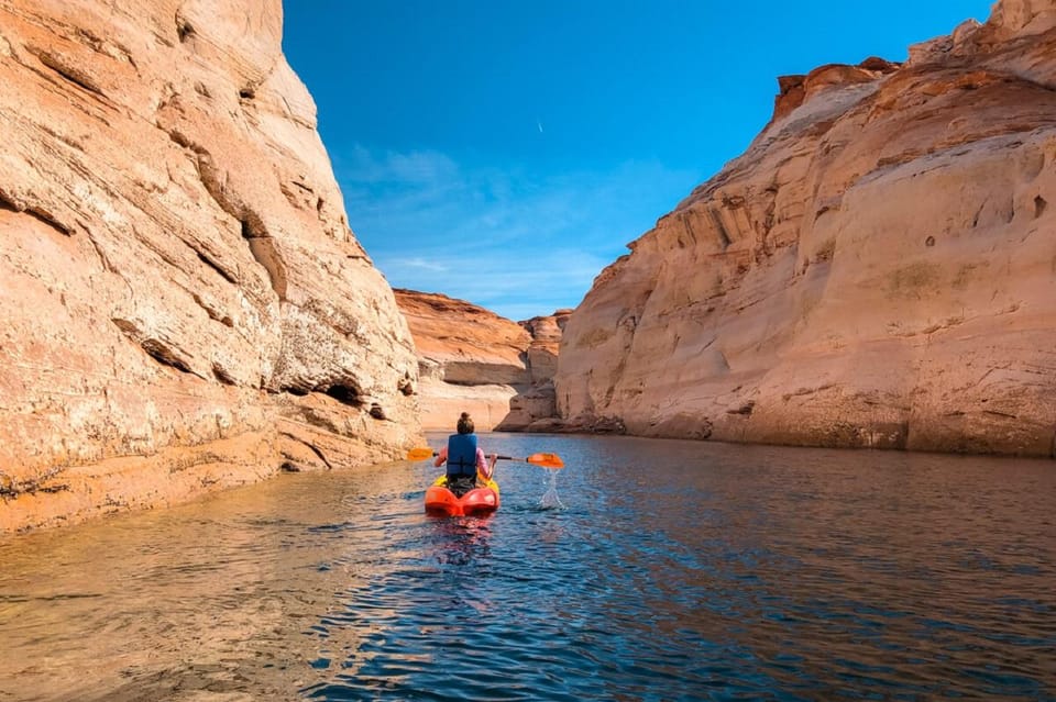 LA: Grand Canyon, Antelope Canyon, Horseshoe Bend 4-Day Tour - Hotels and Comfort: STRAT in Vegas, Page Overnight