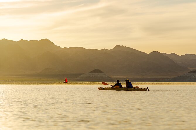 Lake Mead Sunset Kayak Tour with Dinner, Swim & Campfire - Bonfire dinner and roasted s’mores: the campfire part isn’t an afterthought