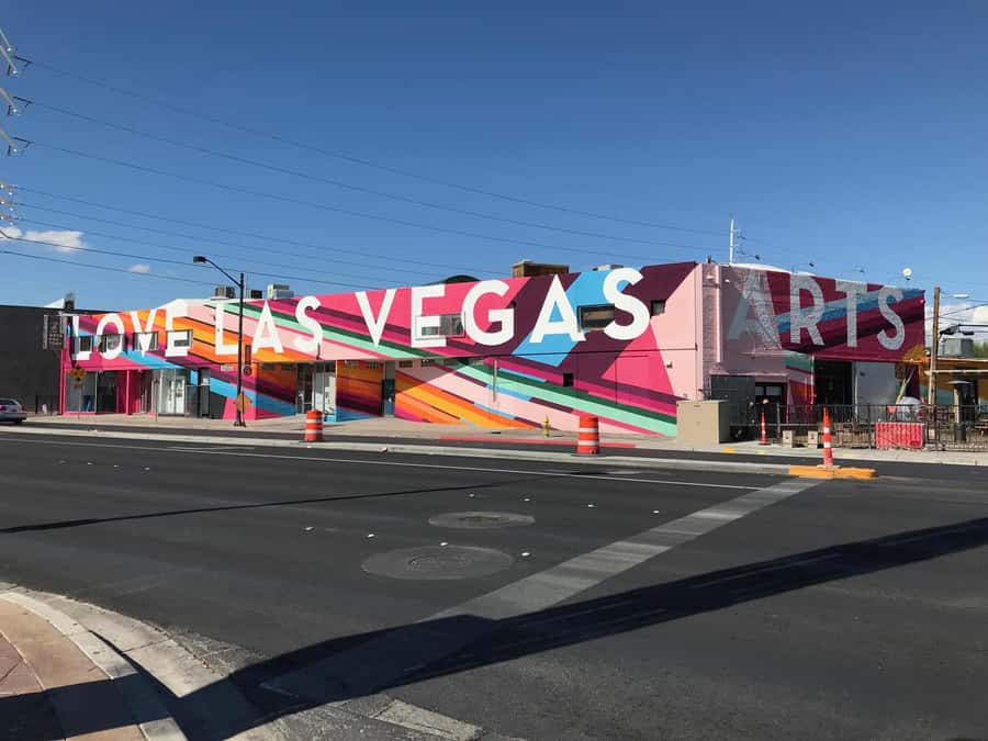 Las Vegas: 18b Arts District Walking Adventure - Alleyways, graffiti, and what the walls are really saying