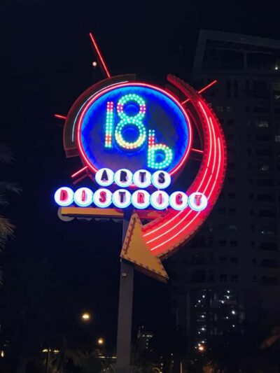 Las Vegas: 18b Arts District Walking Adventure - Public art stops you’ll actually remember: sculpture and street icons