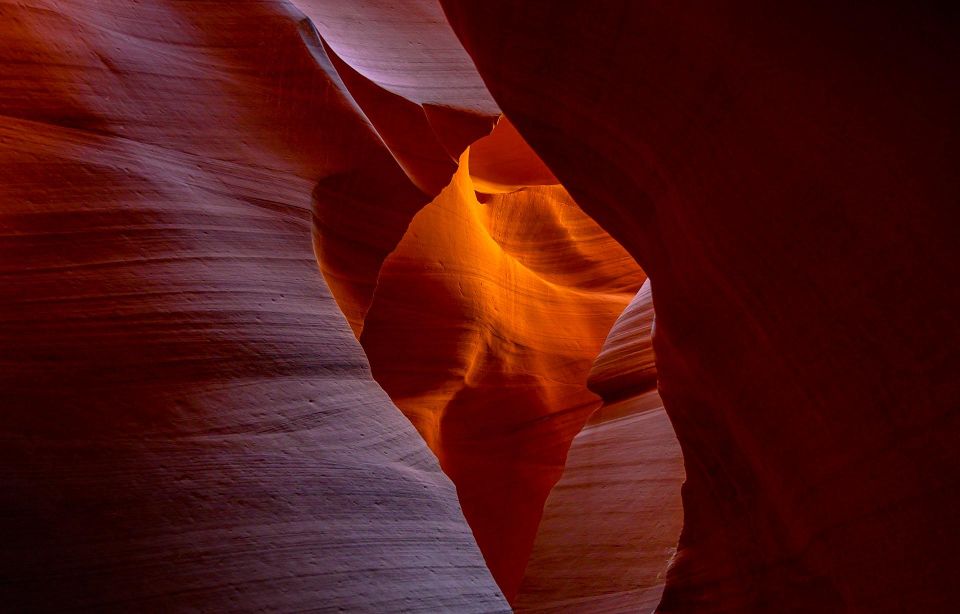 Las Vegas: 3-Day Antelope Canyon, Bryce, Zion, Arches & More - Lower Antelope Canyon: the famous light and the extra cost reality